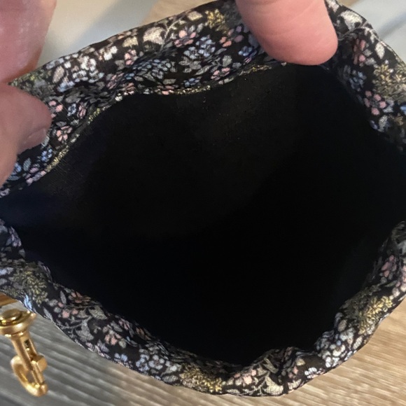 Tory Burch Black Floral Pouch with Gold Hardware Pale Blue Logo 5.5x6.75 Lk New - Picture 5 of 5